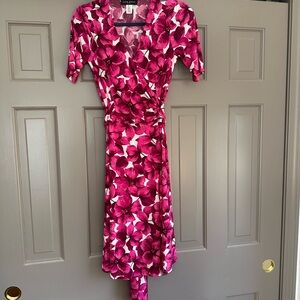 Elegant Floral Dress in Pink
